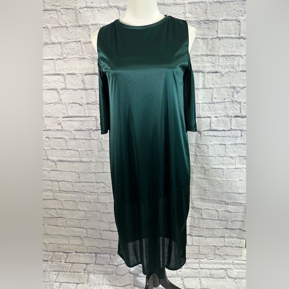 Zara Women Green Satin Midi Dress Open Shoulder Trafaluc Size‎ Small NWT - Picture 1 of 12